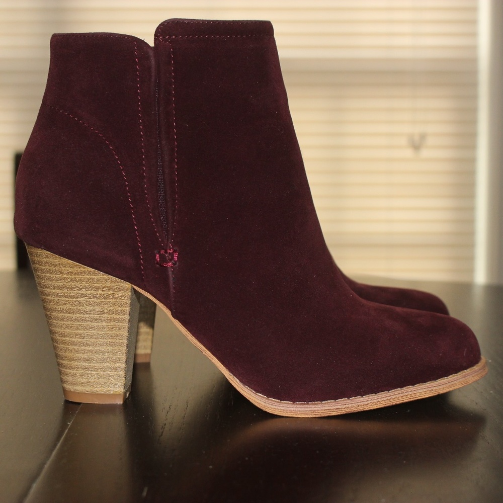 Wine Colored Boots Sz 8